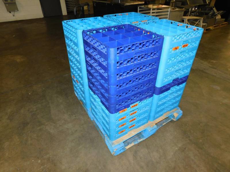 lot 9408 image: Very Large Lot of Dish Washer Trays