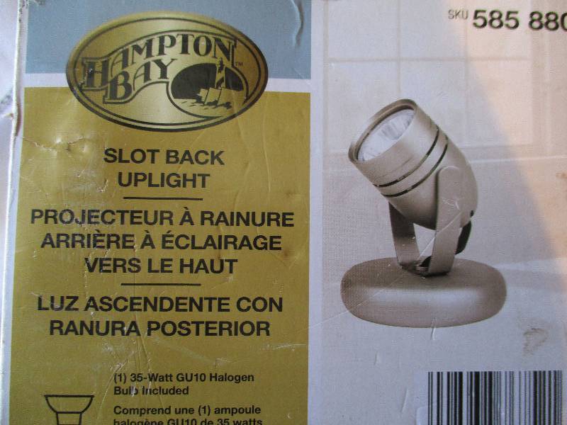 lot 9028 image: Slot Back Uplight