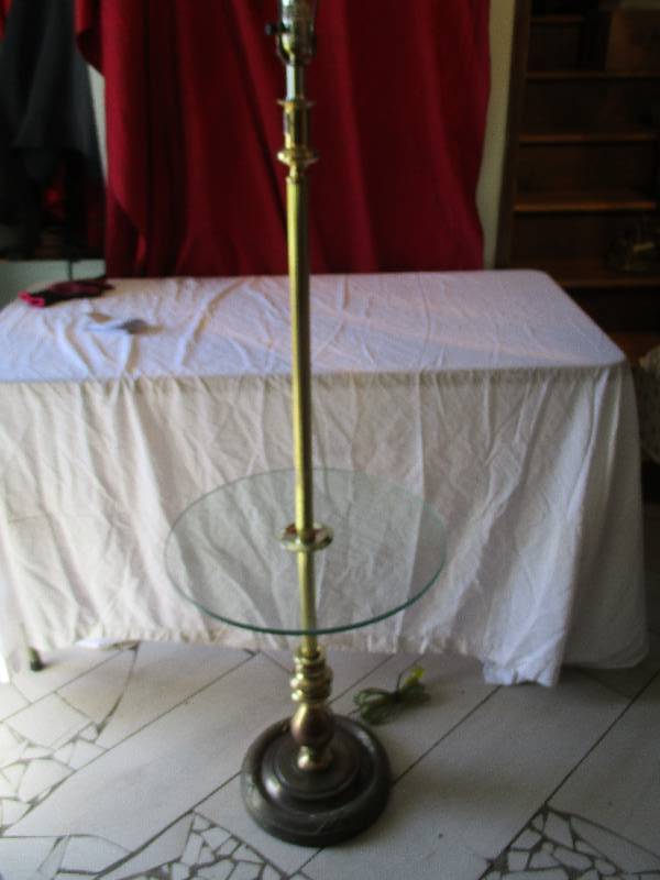 lot 9035 image: Floor Lamp