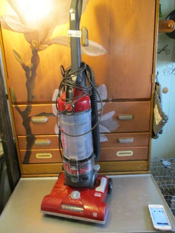 lot 9112 image: Vacuum Cleaner Fully Functioning