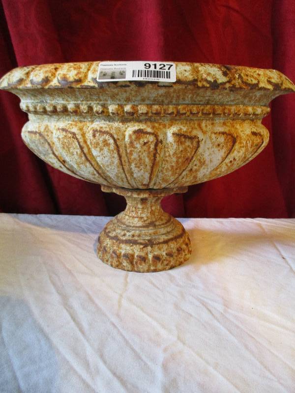 lot 9127 image: Cast Iron Planter