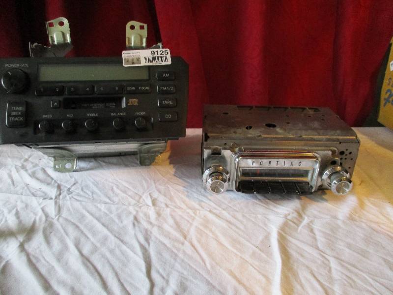 lot 9125 image: Lot of Car Stereos