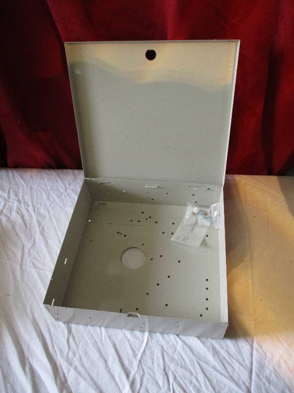 lot 9134 image: Electrical Box