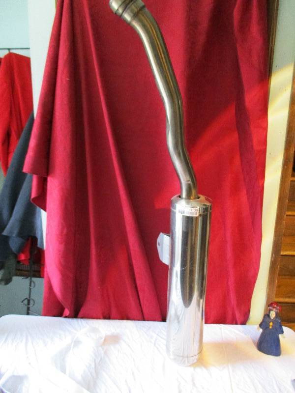 lot 9139 image: Exhaust Pipe