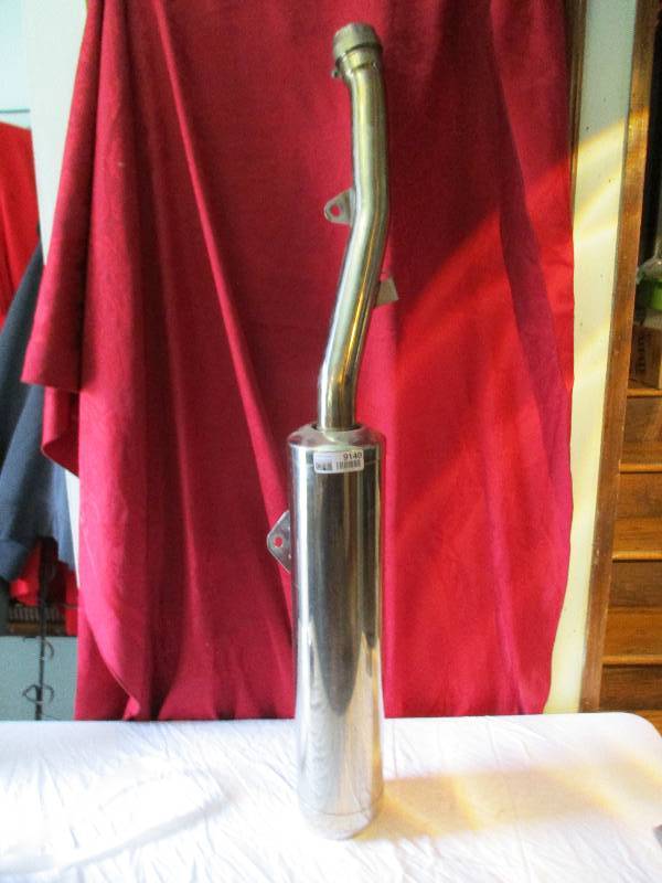 lot 9140 image: Exhaust Pipe