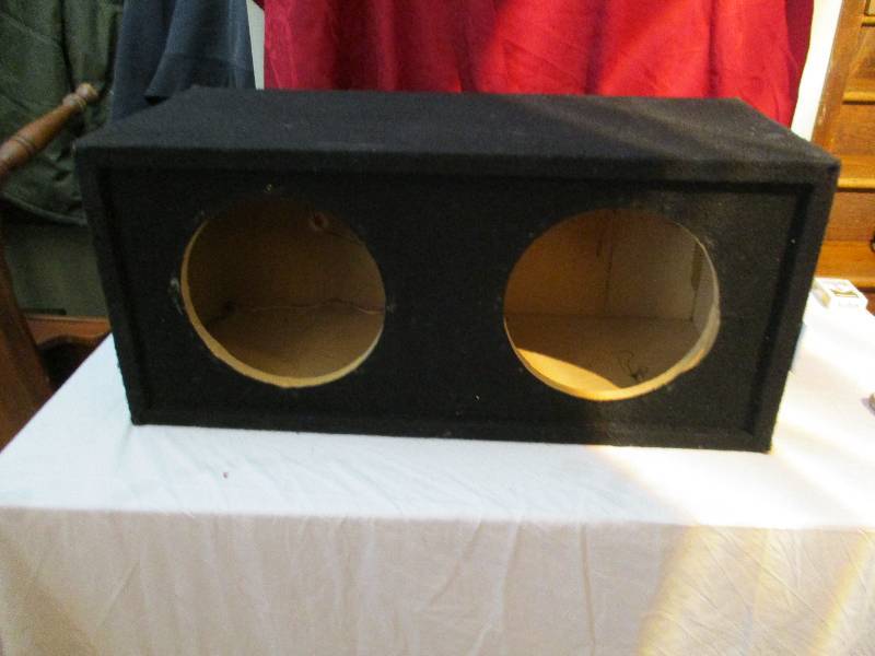 lot 9141 image: Speaker Box