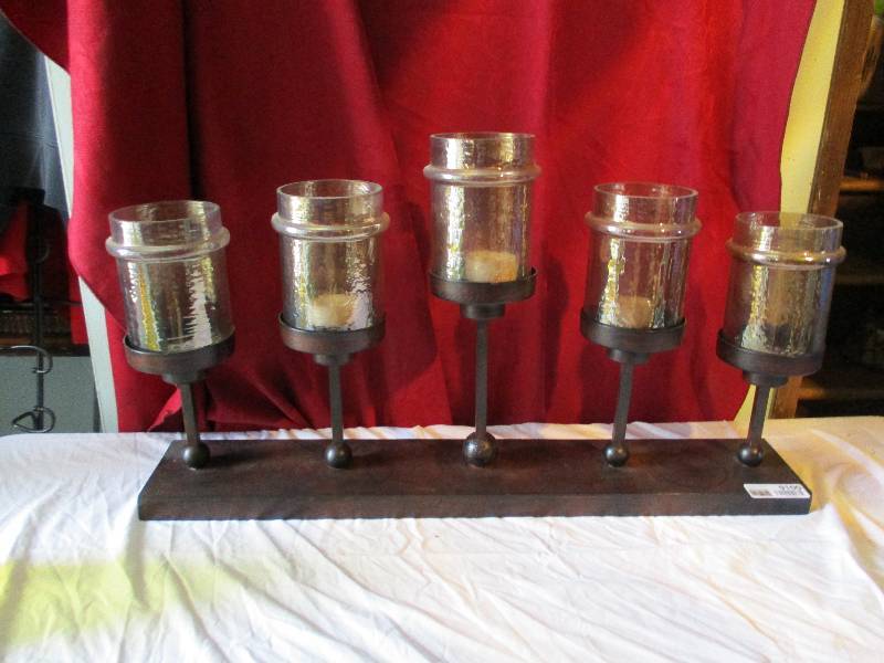 lot 9100 image: Metal Candle Holder