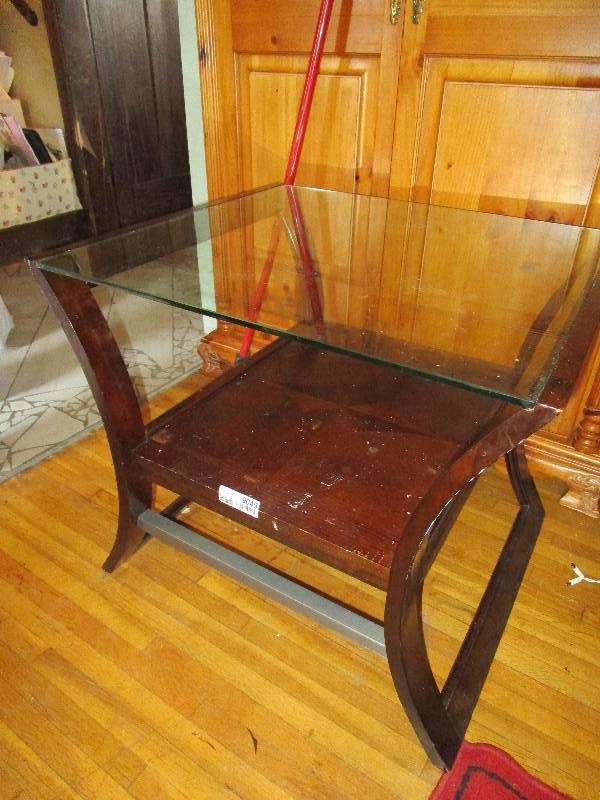 lot 9045 image: Glass End Table