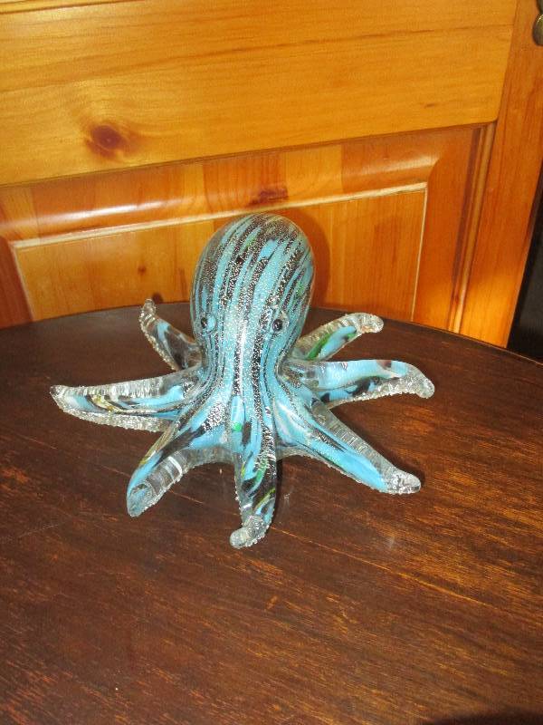 lot 9049 image: Murano Glass Octopus