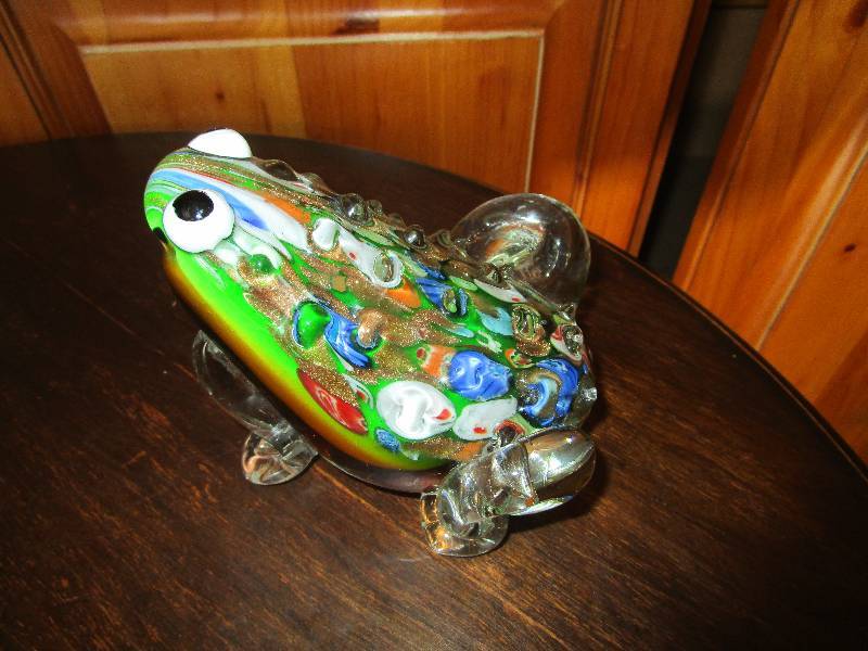 lot 9053 image: Murano Glass Frog