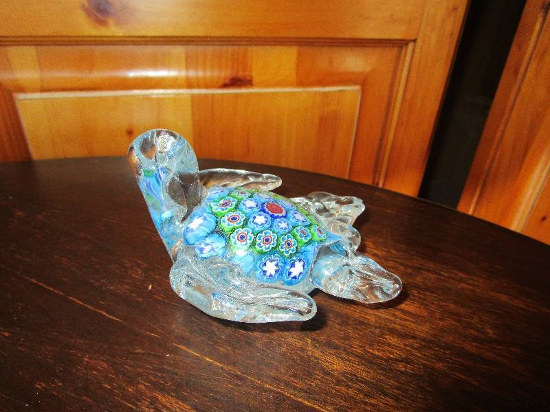 lot 9055 image: Murano Glass Turtle