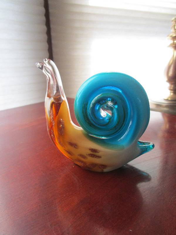 lot 9071 image: Murano Glass Snail