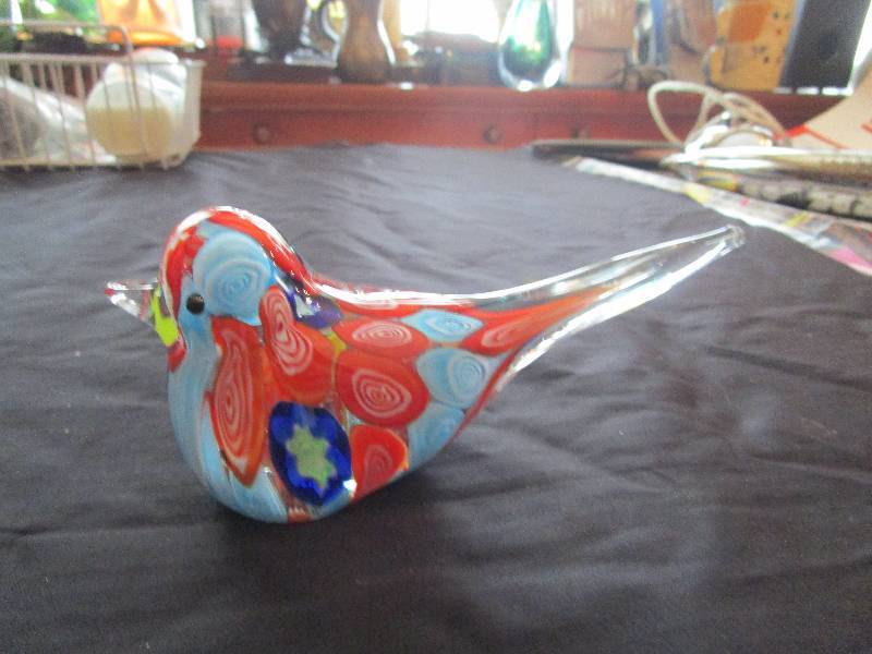 lot 9157 image: Murano Glass Bird