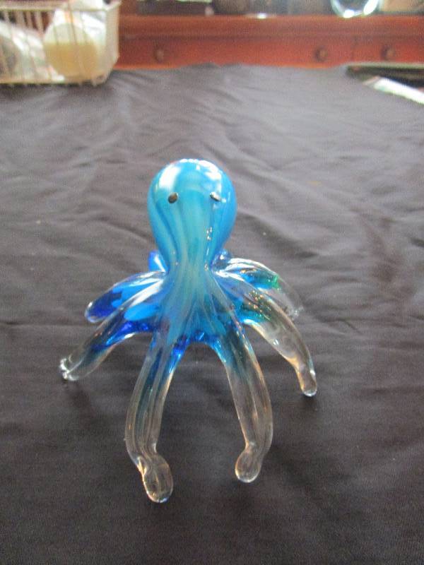 lot 9158 image: Murano Glass Octopus