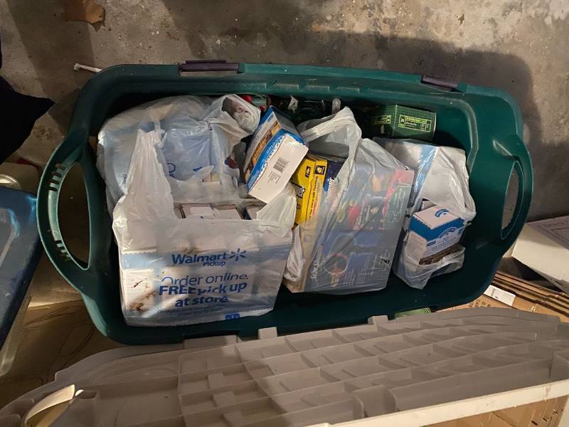 lot 201 image: Large tote full of Christmas items