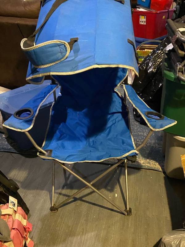 lot 278 image: camping chair with canopy