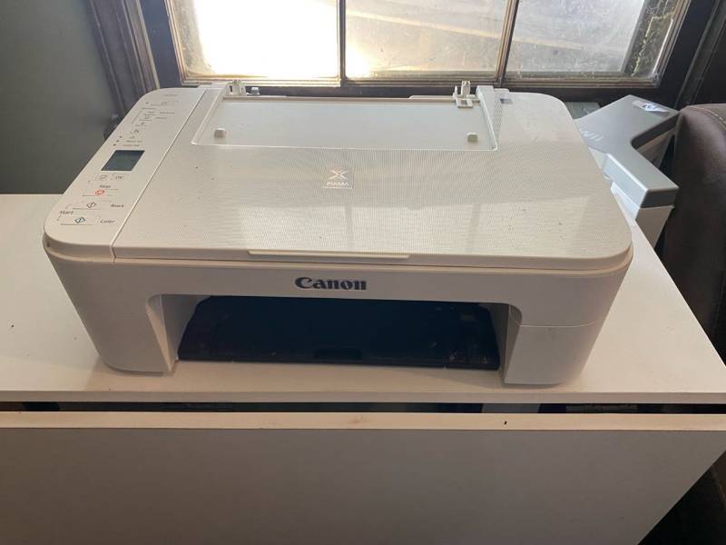 lot 305 image: Canon printer