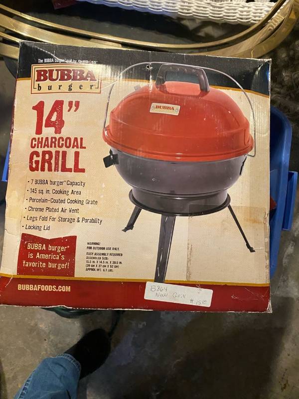 lot 328 image: BUBBA Burger 14�� Charcoal Grill- NEW
