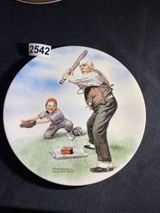 lot 2542 image: Norman Rockwell collector plate