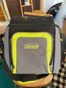 lot 2671 image: Coleman soft shell carrying cooler