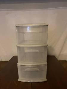 lot 2685 image: 3 drawer plastic storage