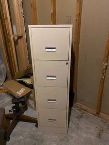 lot 2691 image: (4) drawer filing cabinet
