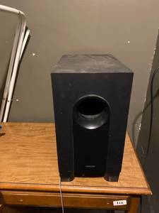lot 2694 image: Complete ONKYO 5.1 ch Home theatre system
