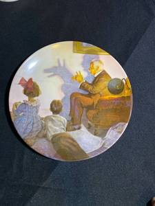 lot 2541 image: Norman Rockwell collector plate