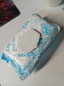 lot 4014 image: Amazon Elements Baby Wipes Package, 90 ct