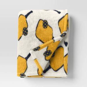 lot 4234 image: Pickleball Plush Throw Blanket Ivory
