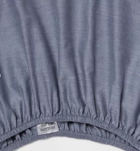 lot 4239 image: Queen Easy Care Cotton Blend Sateen Fitted Sheet - Room Essentials