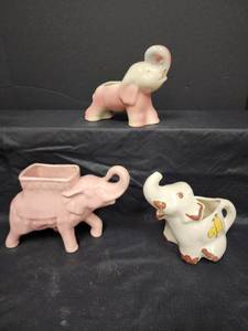 lot 341 image: Vintage Ceramic Elephant Planter Collection