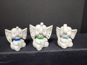 lot 344 image: Vintage Ceramic Elephant Trio Figurines