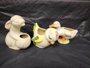 lot 349 image: Vintage Ceramic Planters Set of 3