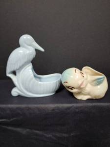 lot 350 image: Vintage Ceramic Haeger Bird and Bunny Planters Set