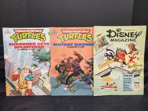 lot 395 image: 2 Vintage Unused Coloring Books and Disney Magazine