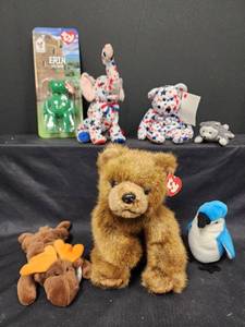 lot 213 image: Ty Beanie Babies