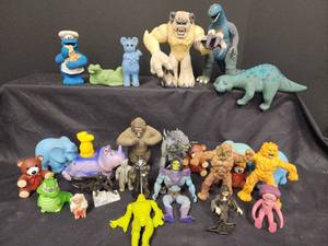 lot 225 image: Toys