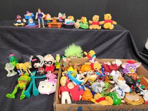 lot 226 image: Toys