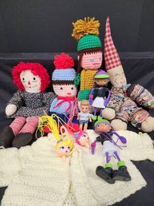 lot 229 image: Vintage Dolls