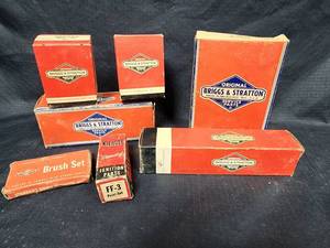 lot 238 image: Vintage Briggs & Stratton Service Parts Collection
