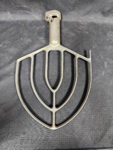 lot 242 image: 20 QT Hobart Mixer Compatible Wire Whip Flat Beater