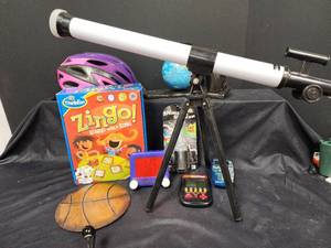 lot 256 image: Games and Toys