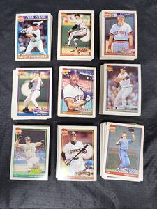 lot 274 image: 1991 Topps Baseball Card Collection Lot