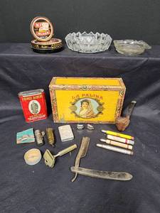 lot 113 image: Vintage Smoking & Personal Effects Collection