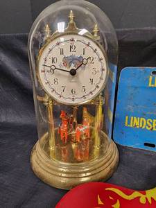 lot 168 image: Vintage Glass Dome Anniversary Clock with Dala Horses, Steppingstone and Tag