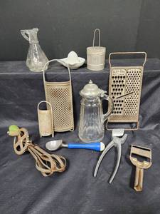 lot 178 image: Vintage Metal Cheese Graters Set and Other Vintage and Antique Kitchen Items