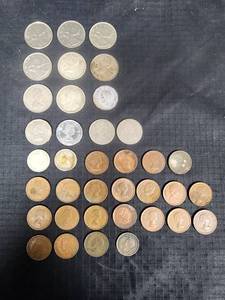 lot 194 image: Vintage Canadian Coin Collection with Quarter Sets