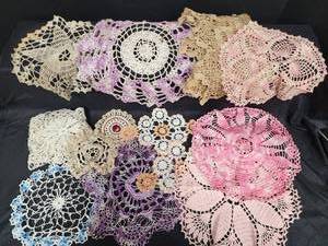 lot 427 image: Vintage Hand-Crocheted Doily Collection