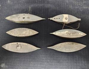 lot 431 image: 6 Vintage Tatting Shuttles